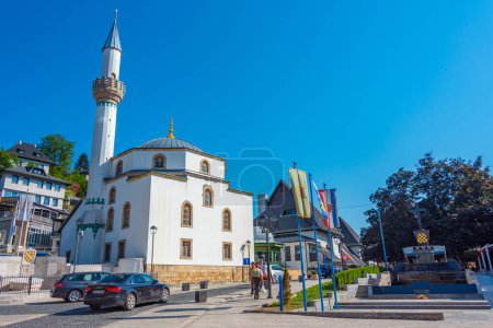 Foto de Jajce, Bosnia y Herzegovina, 17 de julio de 2023: Mezquita Esma Sultana en la ciudad bosnia Jajce - Imagen libre de derechos