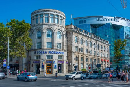 Téléchargez les photos : Chisinau, Moldavie, 23 août 2023 : Boulevard Stefan cel Mare dans la capitale moldave Chisinau - en image libre de droit
