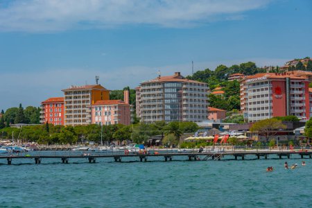 Téléchargez les photos : Portoroz, Slovénie, 23 juin 2023 : Hôtels de luxe dans la station balnéaire slovène Portoroz - en image libre de droit