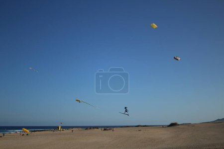 Téléchargez les photos : Festival de cerfs-volants à Fuerteventura - en image libre de droit