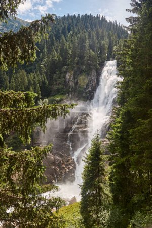 Cascades de Krimml. Monument de la nature dans la région de Salzbourg. Point culminant autrichien