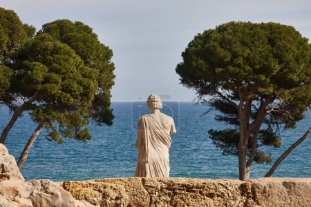 Téléchargez les photos : Empère les ruines grecques et romaines sur la Costa Brava ; Catalogne. Espagne - en image libre de droit