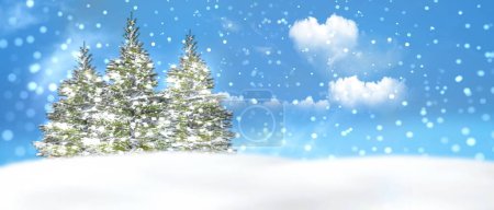 Foto de Invierno paisaje cielo azul árboles cubiertos de nieve, nubes blancas en el símbolo del corazón, copos de nieve otoño Navidad país de las maravillas, plantilla de la bandera, fondo - Imagen libre de derechos