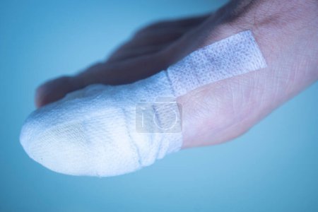 Téléchargez les photos : Pied gros orteil bandage pieds blessés dans le centre hospitalier clinique médicale. - en image libre de droit