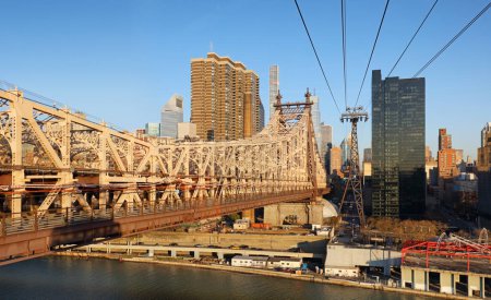 Téléchargez les photos : Queensboro Bridge, New York au lever du soleil - en image libre de droit