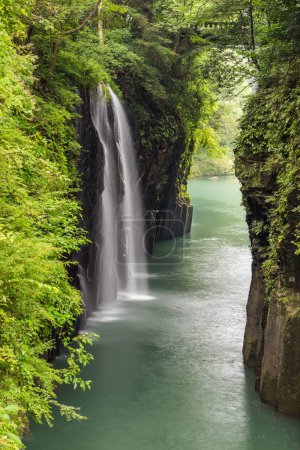 Téléchargez les photos : Gorge Takachiho et cascade à Miyazaki, Kyushu, Japon - en image libre de droit