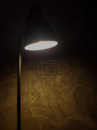 Foto de Lámpara en la noche - Imagen libre de derechos