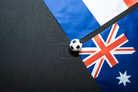 Noviembre 2022: Francia vs Australia, Partido de fútbol con banderas nacionales