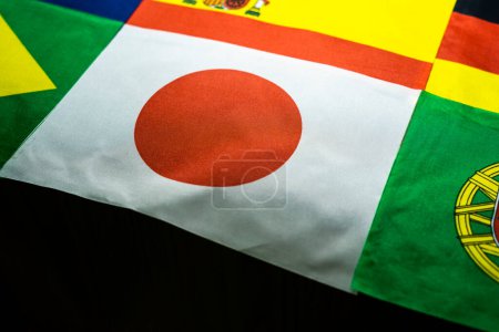 Téléchargez les photos : Drapeau du Japon des pays participants au tournoi de championnat international - en image libre de droit
