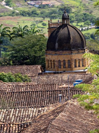 Dôme sur l'église catholique Barichara, Colombie