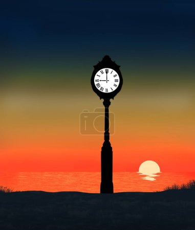 Téléchargez les photos : Une horloge sur la plage au coucher du soleil en fait une illustration en 3 jours du changement d'heure deux fois par an lorsque nous ajustons nos horloges. - en image libre de droit