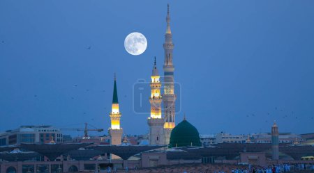 Foto de Panaroma vista de la mezquita de Nabawi en Madinah, Arabia Saudita. - Imagen libre de derechos