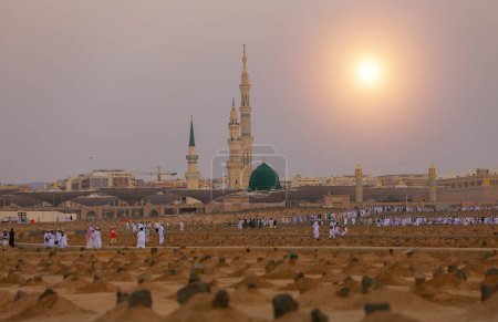 Foto de Panaroma vista de la mezquita de Nabawi en Madinah, Arabia Saudita. - Imagen libre de derechos
