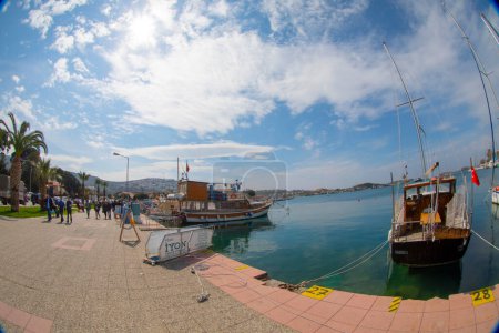 Foto de Foca es una ciudad y distrito de la provincia turca de Izmir, en la costa del Egeo.. - Imagen libre de derechos