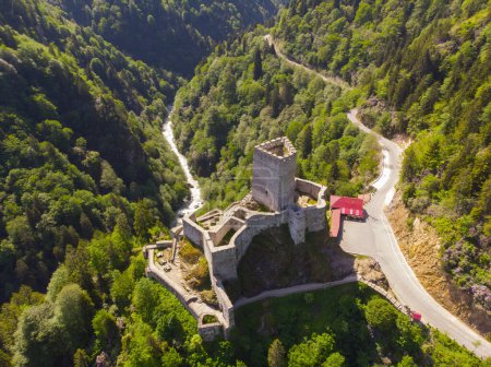 Luftaufnahme der Burg Zilkale