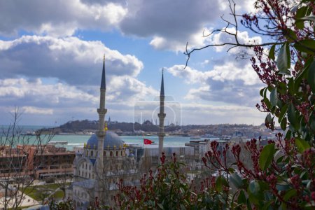 Téléchargez les photos : Parc des Artisans Istanbul Tophane, vue sur Istanbul - en image libre de droit