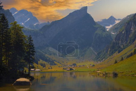Seealpsee bei Appenzell in den Schweizer Alpen, Ebenalp, Schweiz. Schweizer Bergblick