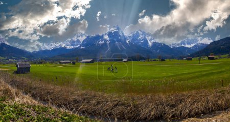 Los mejores alpes visibles, las fronteras de Suiza y Alemania