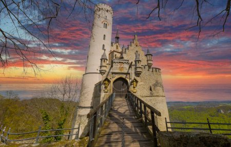 Foto de Castillo romántico de Liechtenstein en Schwarzwald, Alemania - Imagen libre de derechos
