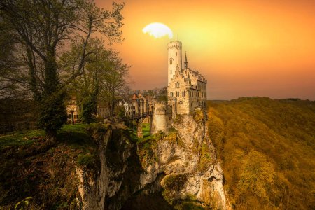 Foto de Castillo romántico de Liechtenstein en Schwarzwald, Alemania - Imagen libre de derechos