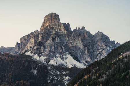 Téléchargez les photos : Sassongher sommet des Dolomites, vallée de la Badia, Corvara, Tyrol du Sud, Trentin-Haut-Adige, Italie - en image libre de droit