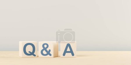 Foto de Bloques de madera con las letras q & a sobre fondo de mesa de madera, concepto de negocio de preguntas y respuestas, enfoque selectivo, ilustración 3D - Imagen libre de derechos
