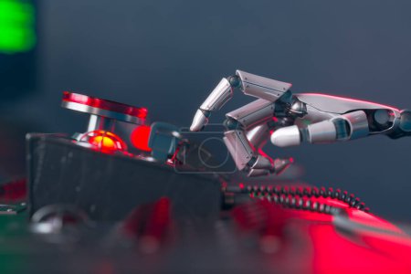 Ein fortschrittliches Robotikkonzept, das als metallische Roboterhand mit präzisen Artikulationstypen schnell auf einem Laptop erfasst wird und KI-gesteuerte Automatisierung und futuristische Technologie-Integration präsentiert