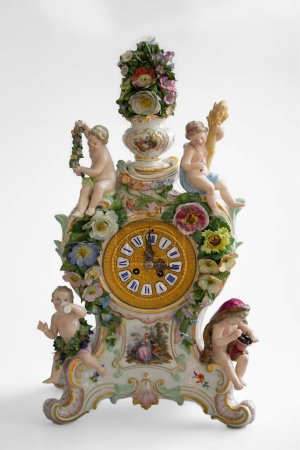  Meissener Uhrengehäuse, deutsches Porzellan. Ende des 19. Jahrhunderts. Hochwertiges Foto