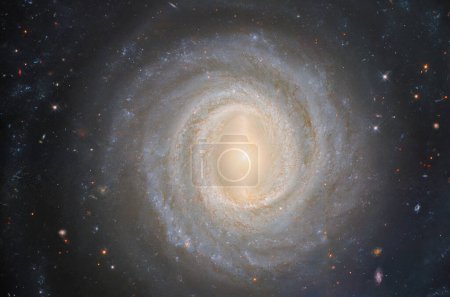 Galaxia espiral brillante NGC 3783.