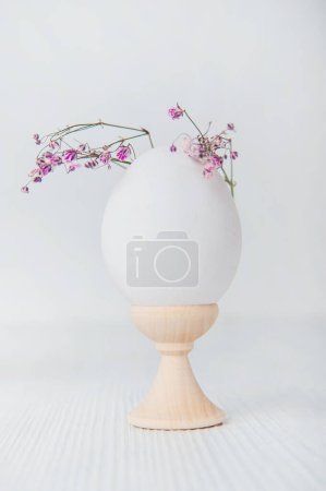 Téléchargez les photos : Œufs de Pâques comme concept pour carte de printemps festive. - en image libre de droit
