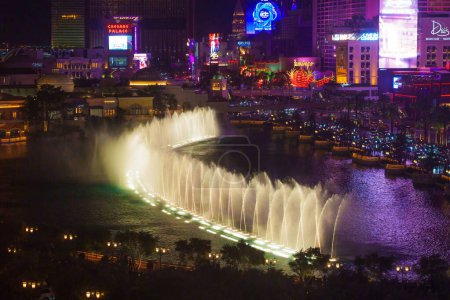 Las Vegas, Nevada - 14 avril 2024 : Vue sur la fenêtre de la chambre d'hôtel donnant sur le Bellagio Fountains Show