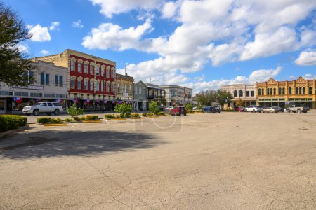 Téléchargez les photos : Gonzales, Texas, États-Unis - 12 octobre 2023 - La place principale de Gonzales. Au centre de Gonzales. Texas, États-Unis - en image libre de droit