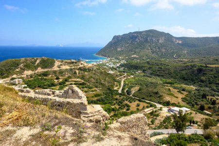 Der Hafen von Kefalos vom Schloss Kefalos auf der Insel Kos aus gesehen. Griechenland, Europa