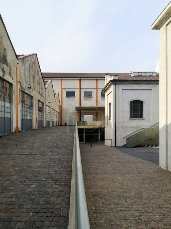 Foto de Patio de un espacio industrial en Milán. - Imagen libre de derechos