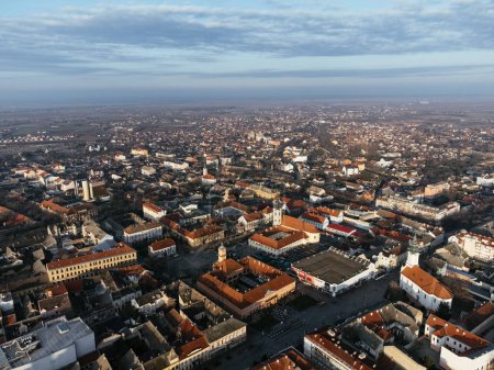 Vue par drone de la ville de Sombor, place et architecture, Voïvodine région de Serbie, Europe