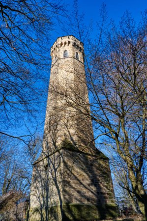 Téléchargez les photos : Historical lookout tower at Hohensyburg castle near Dortmund - en image libre de droit