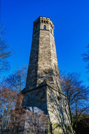 Téléchargez les photos : Historical Vincketurm lookout tower at Hohensyburg castle near Dortmund - en image libre de droit