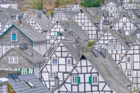 Foto de View across the half-timber facades in the historical district of Freudenberg - Imagen libre de derechos