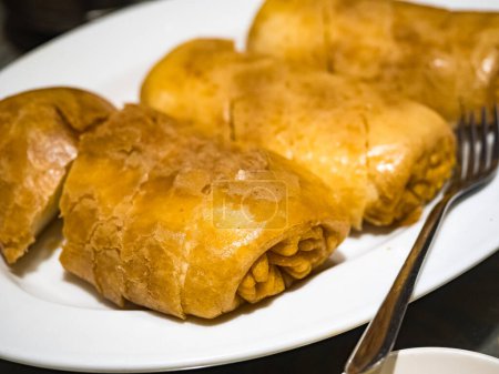 Téléchargez les photos : Rouleaux de pain frit de prononciation chinoise - en image libre de droit