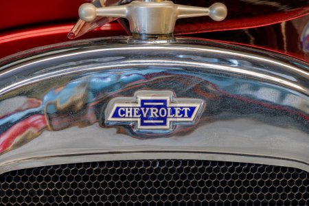 Foto de Drempt, Países Bajos - 19 de enero de 2024: Detalle de un automóvil Chevrolet classi de principios del siglo XX en Drempt, Países Bajos - Imagen libre de derechos