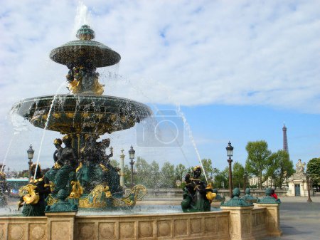 Photo for Beautiful view of fountain and eiffel tower on a sun day. Paris. France. - Royalty Free Image