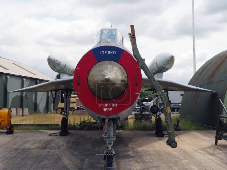 Téléchargez les photos : Elvington, Yorkshire, Royaume-Uni - 11 07 2023 : English Electric Lightning F6 un chasseur et intercepteur britannique utilisé des années 1960 à la fin des années 1980 - en image libre de droit