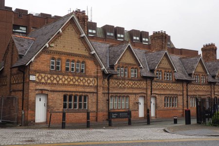 Téléchargez les photos : Chester. Cheshire, Royaume-Uni - 20 Mars 2024 : Lumley Place, une terrasse historique classée grade 2 de logements appartenant au domaine Grosvenor à Chester - en image libre de droit