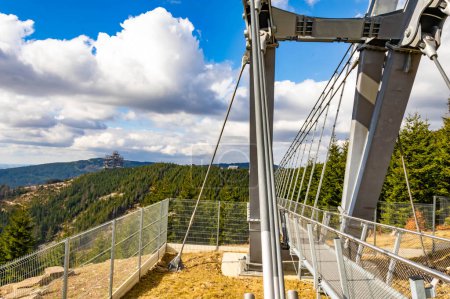 Téléchargez les photos : Pont du ciel sur le mont Snieznik - en image libre de droit
