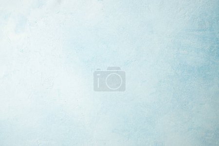 Foto de Fondo de hormigón azul, fondo de pantalla de verano. Hormigón pared abstracta de color cian luz, acuarela, - Imagen libre de derechos