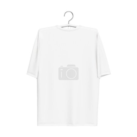 Téléchargez les photos : Un T-shirt blanc sur cintre isolé sur fond blanc - en image libre de droit