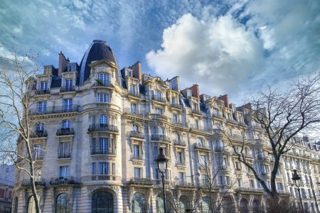 Foto de Paris, typical facade, beautiful building boulevard Richard-Lenoir, in the 11e arrondissement - Imagen libre de derechos