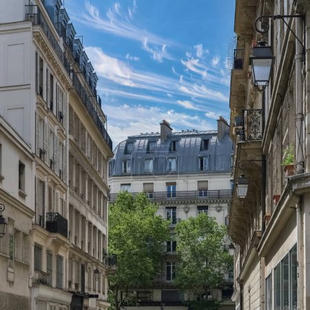 Paris, Gebäude im Marais, im Zentrum, in einer typischen Straße