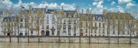París, el ile Saint-Louis, hermosas casas quai d Anjou