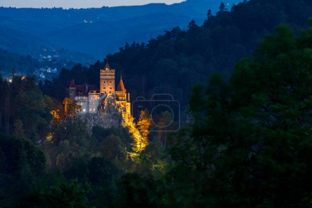Foto de El Castillo de Bran de Drácula en Rumania - Imagen libre de derechos